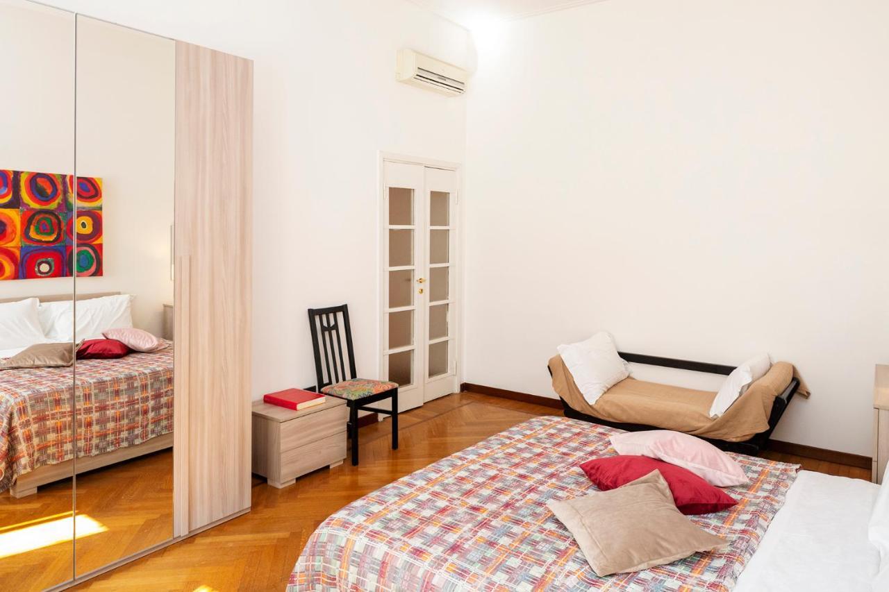 Central Apartment Milano Esterno foto