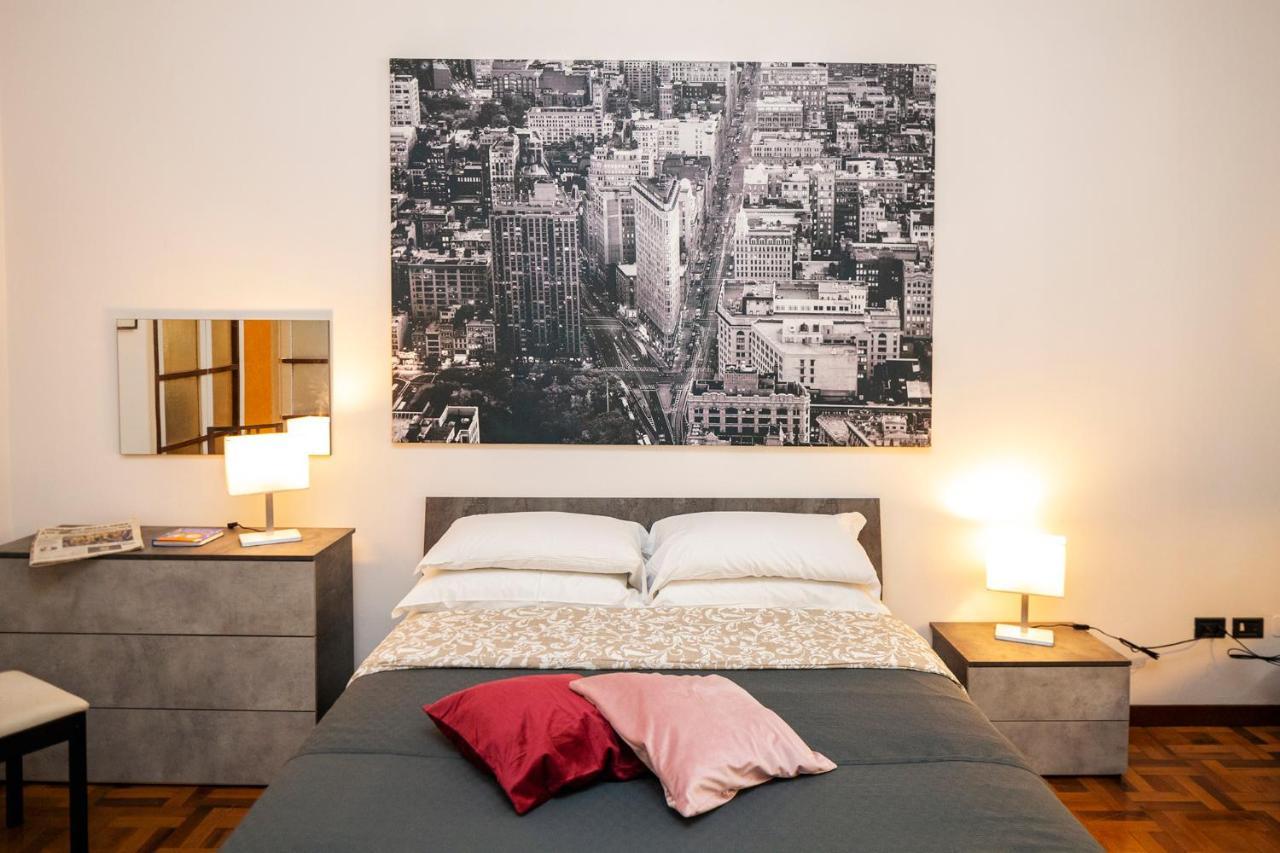 Central Apartment Milano Esterno foto