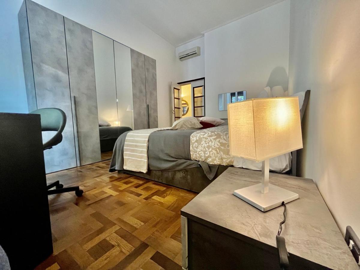 Central Apartment Milano Esterno foto