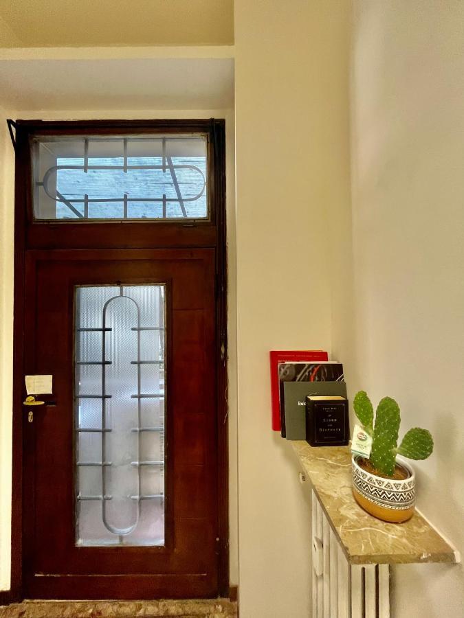 Central Apartment Milano Esterno foto